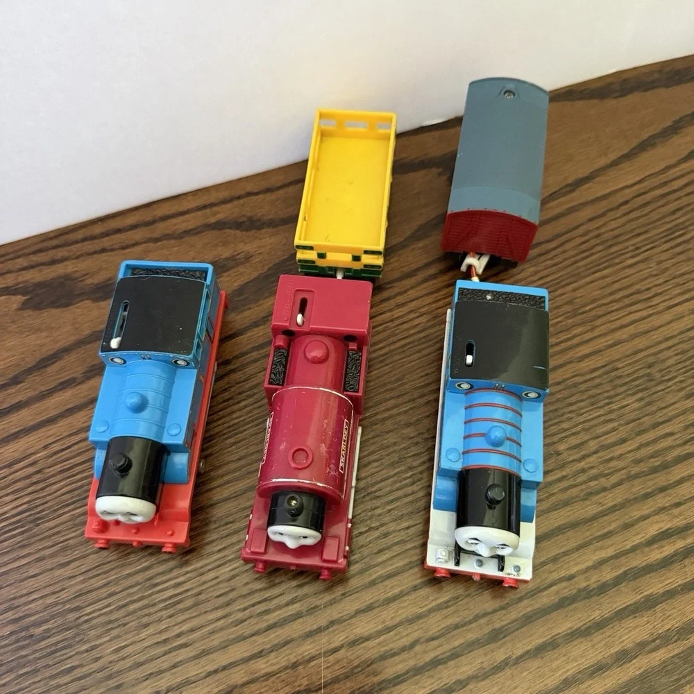 Vintage Thomas The Tank Engine and Friends Lot of Trains, Engines, and Cars